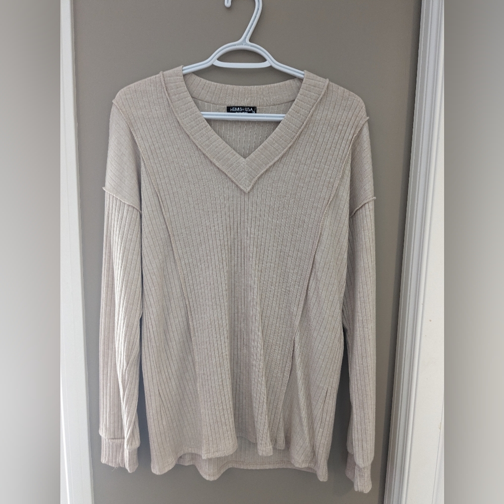 Sweater - Picture 1 of 4